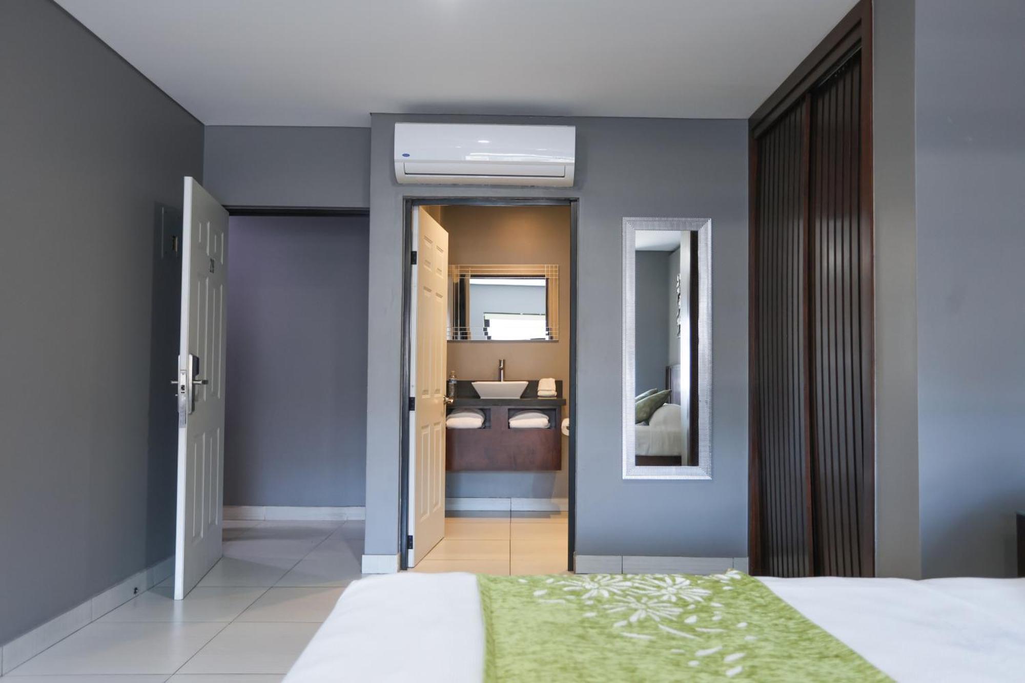 Hotel Aqua Rio Тихуана Экстерьер фото