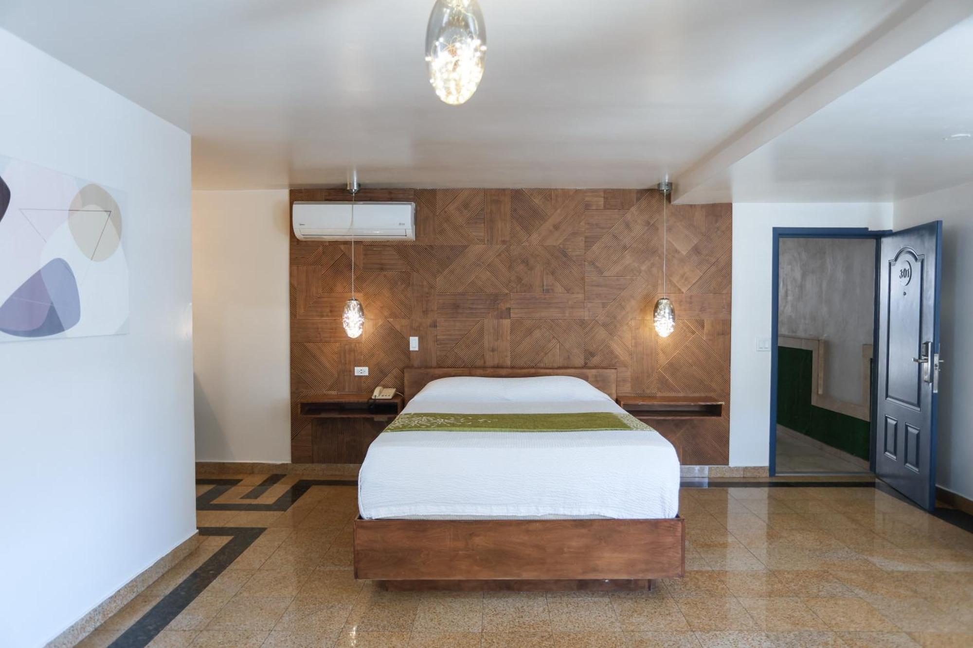 Hotel Aqua Rio Тихуана Экстерьер фото