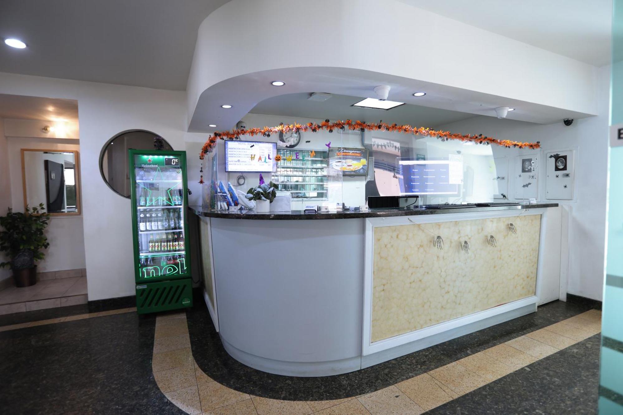 Hotel Aqua Rio Тихуана Экстерьер фото